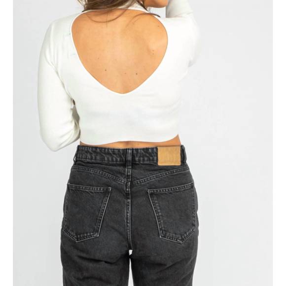 NEW BLUE BLUSH open back mockneck sweater in ivory - Picture 5 of 5